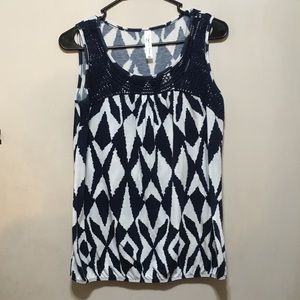 Navy and cream XL sleeveless shirt